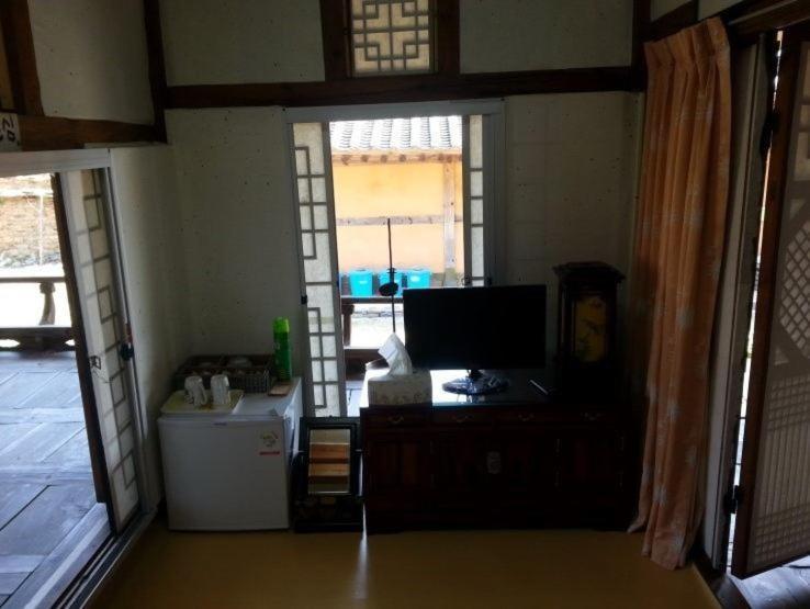 فندق Goseong Choi Pilgan'S Old House الغرفة الصورة