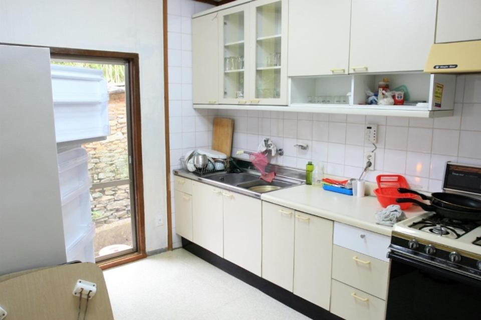 فندق Goseong Choi Pilgan'S Old House المظهر الخارجي الصورة