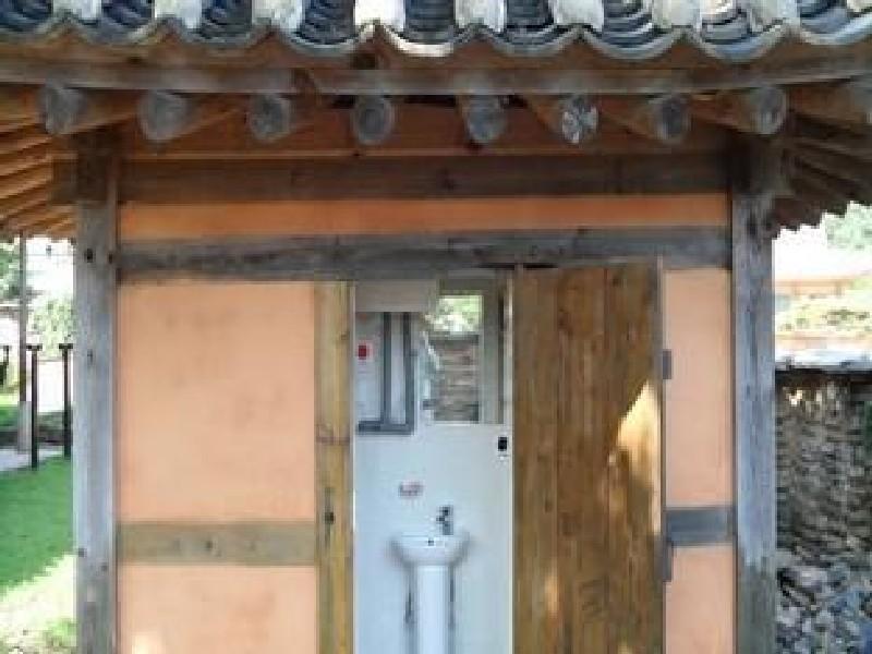 فندق Goseong Choi Pilgan'S Old House المظهر الخارجي الصورة